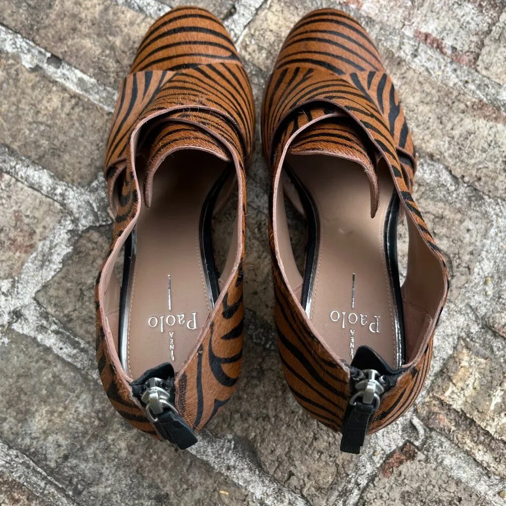 Linea Paolo Faith Wedge Sneaker Women 12M Tiger Stripe Calf Hair Statement Shoes